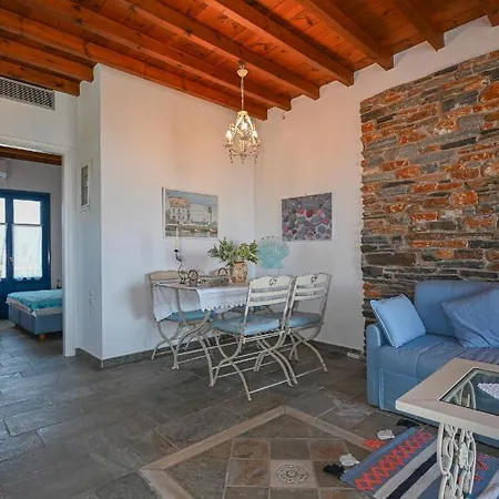 Holiday home Tzados Sunny