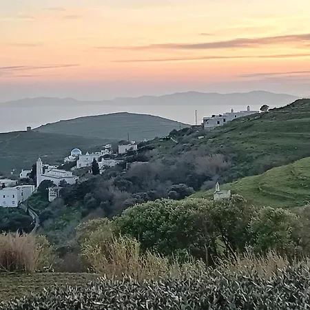 Tzados Sunny Karia (Tinos)