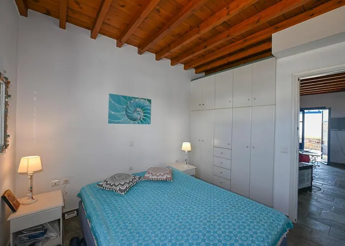 Tzados Sunny Casa de Férias Kariá